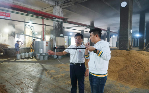 光明網主播走進四特酒，探尋特香型白酒獨特之處