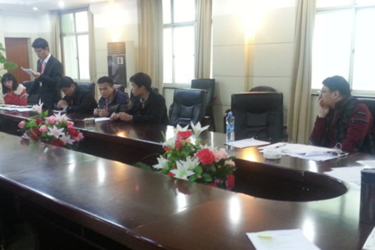 雛鷹長成，展翅高飛——2013屆頂崗大學(xué)生分崗考評會在樟樹舉行