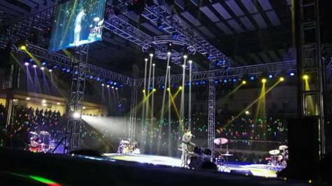 愛在進行時，溫暖緊相隨